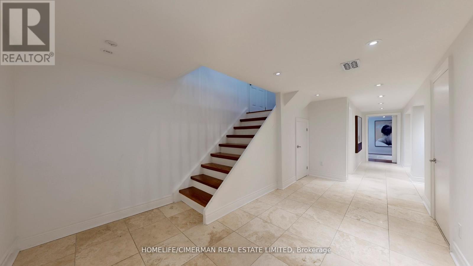 386 Kerrybrook Drive, Richmond Hill, Ontario  L4C 3R1 - Photo 24 - N12526132