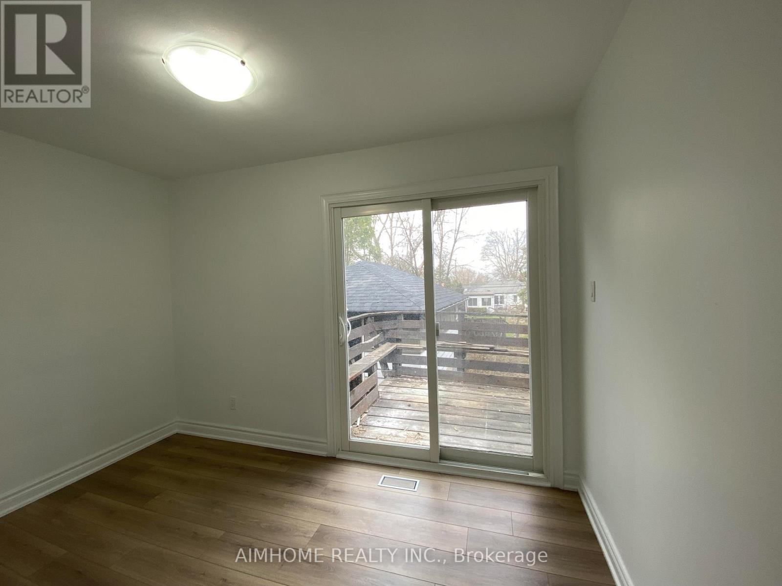 (Main) - 108 Steeles Avenue E, Markham, Ontario  L3T 1A4 - Photo 2 - N12526138