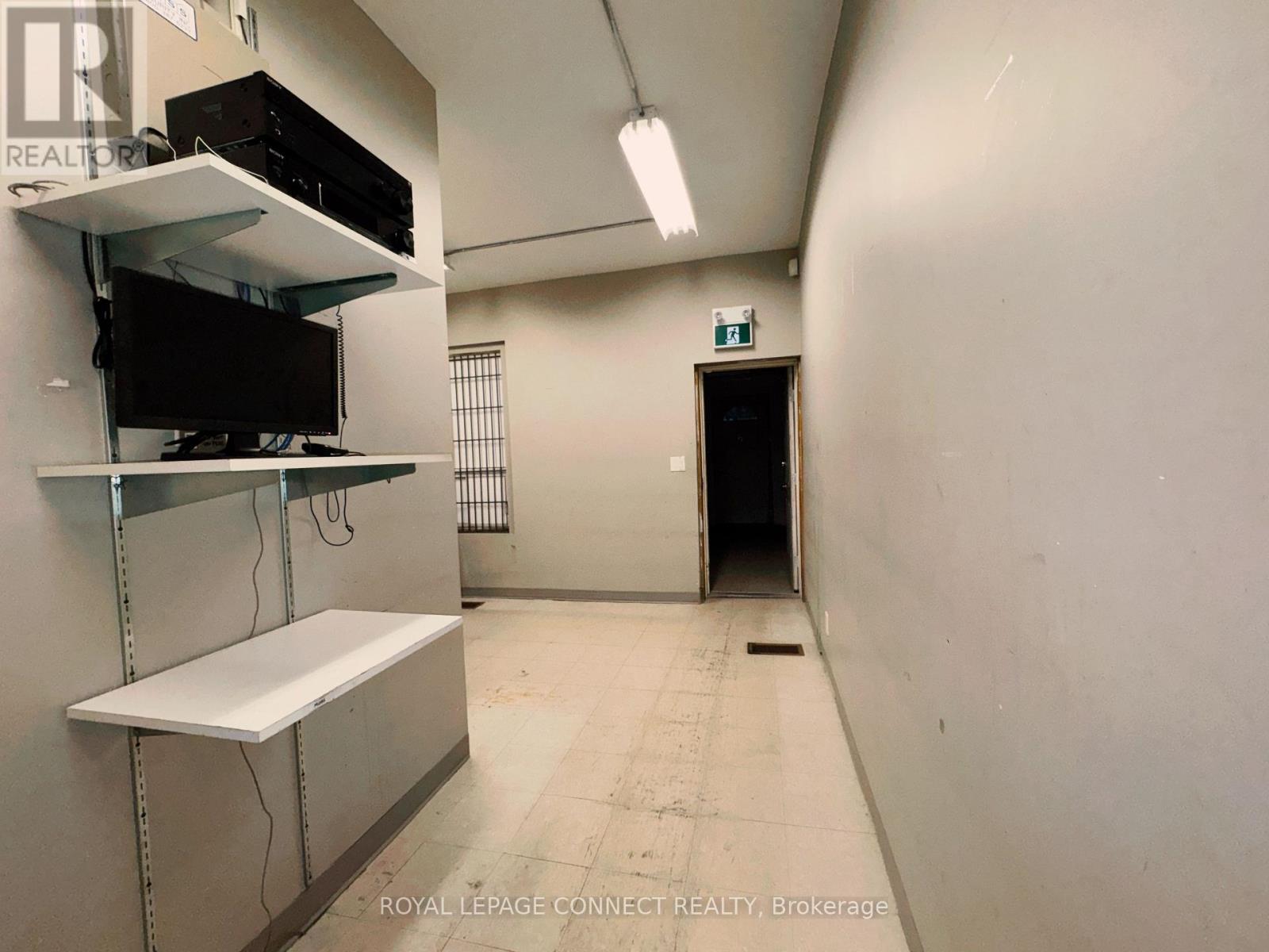 139 Roncesvalels Avenue, Toronto, Ontario  M6R 2L2 - Photo 13 - W12526128