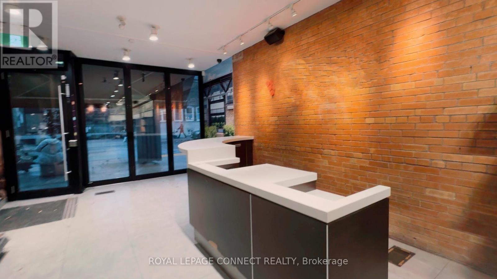 139 Roncesvalels Avenue, Toronto, Ontario  M6R 2L2 - Photo 14 - W12526128