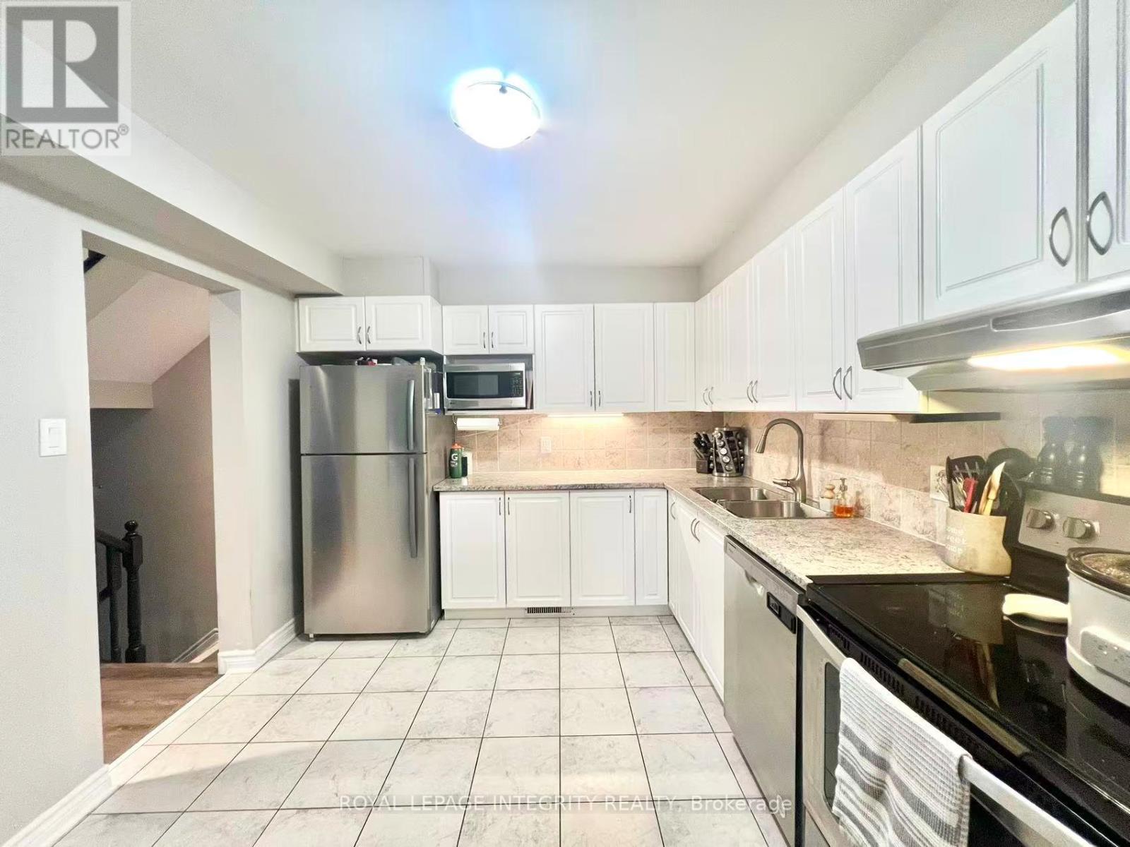 518 Paine Avenue, Ottawa, Ontario  K2T 0K7 - Photo 13 - X12526154