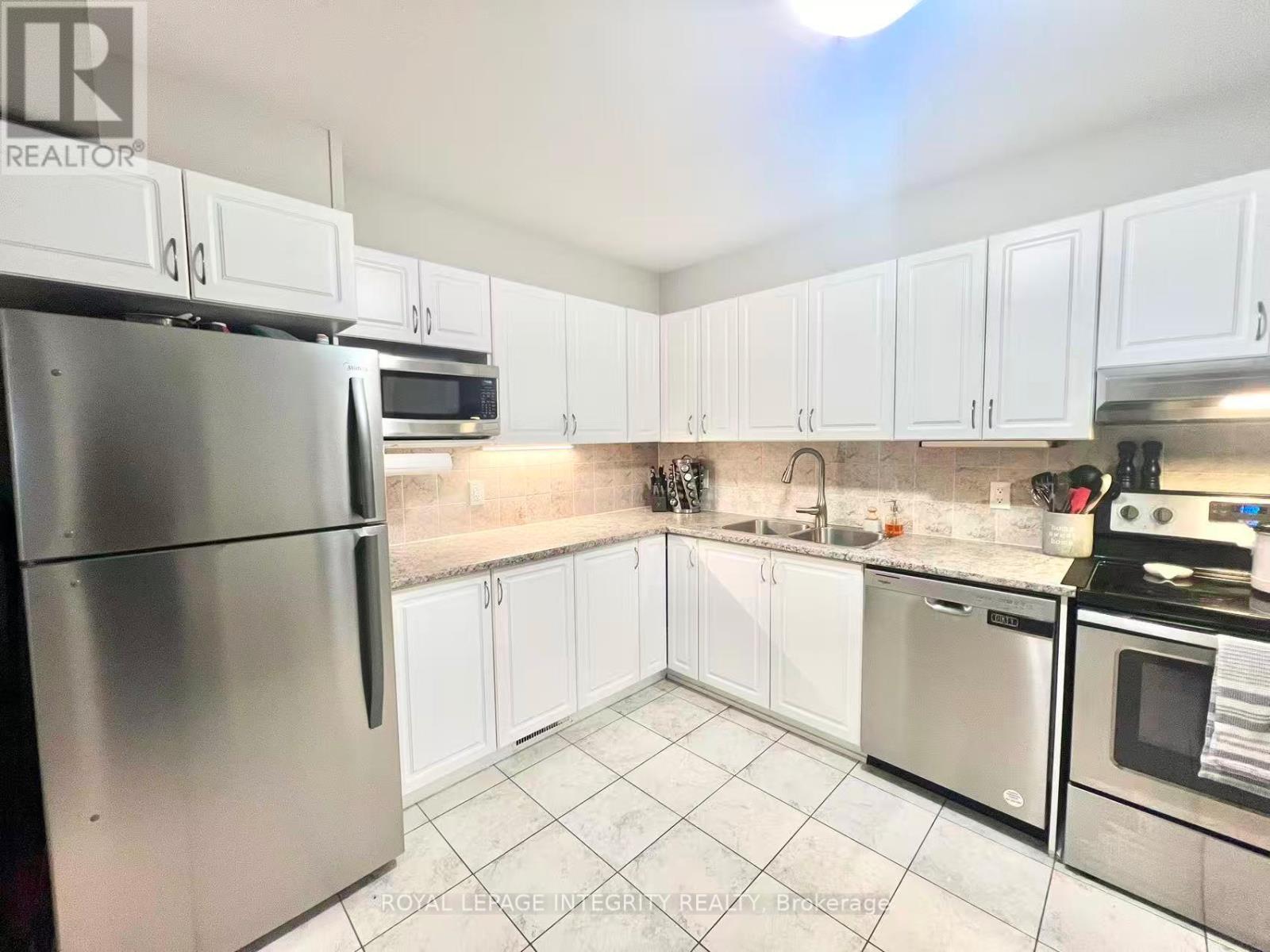 518 Paine Avenue, Ottawa, Ontario  K2T 0K7 - Photo 14 - X12526154