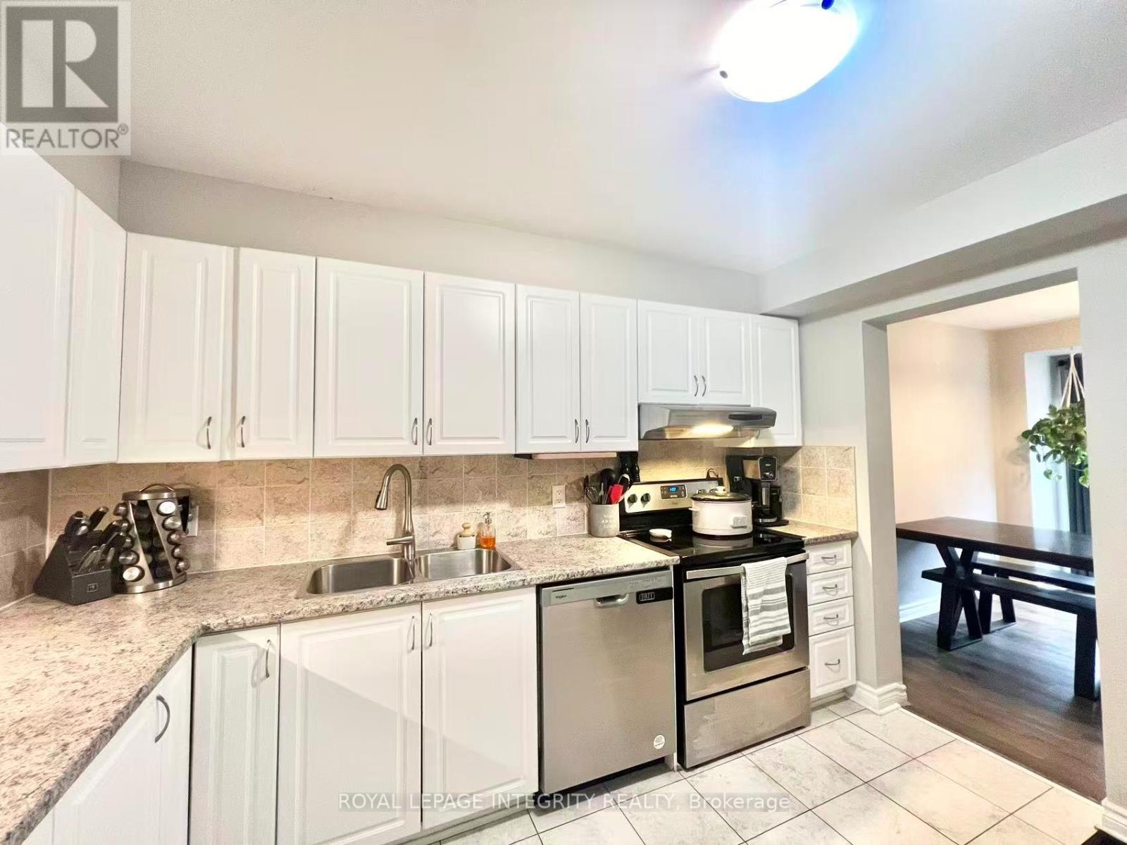 518 Paine Avenue, Ottawa, Ontario  K2T 0K7 - Photo 16 - X12526154