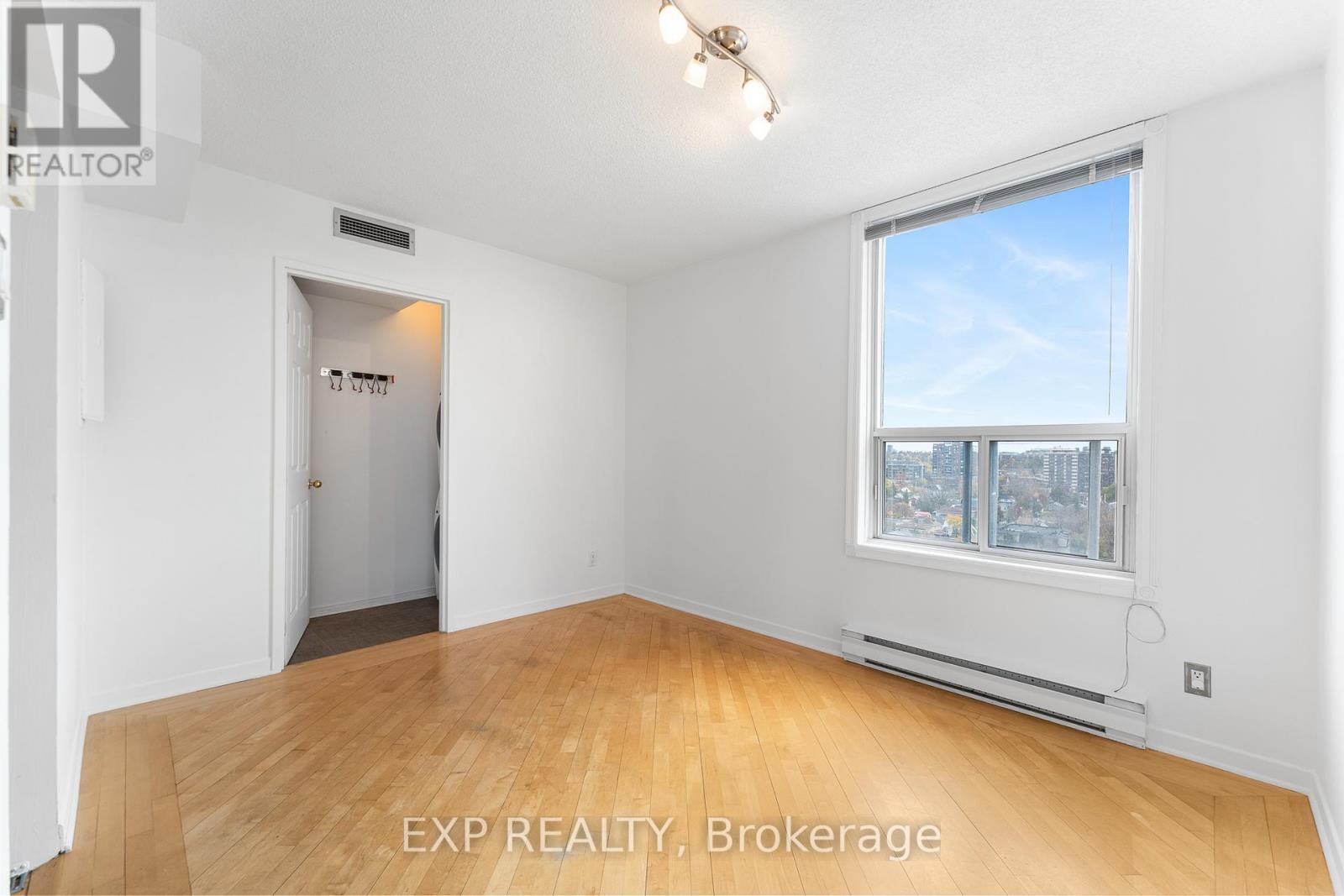 Ph10 - 215 Parkdale Avenue, Ottawa, Ontario  K1Y 4T8 - Photo 11 - X12526158