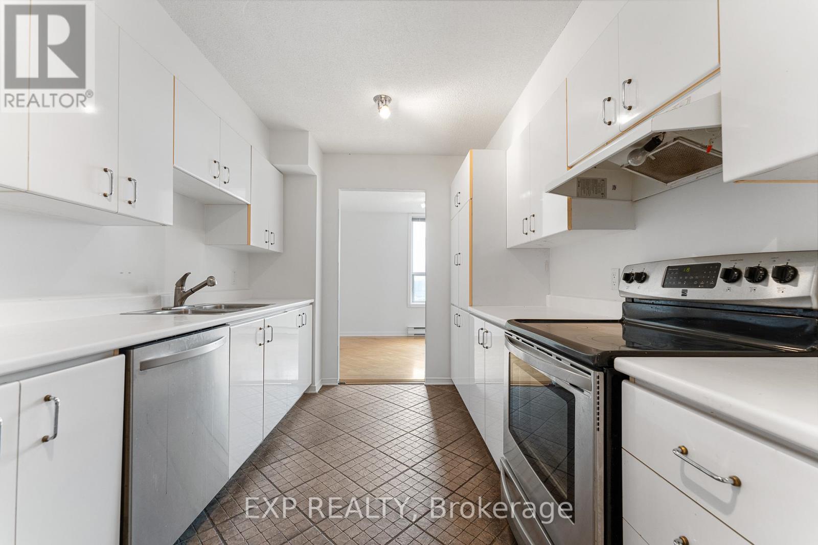 Ph10 - 215 Parkdale Avenue, Ottawa, Ontario  K1Y 4T8 - Photo 16 - X12526158