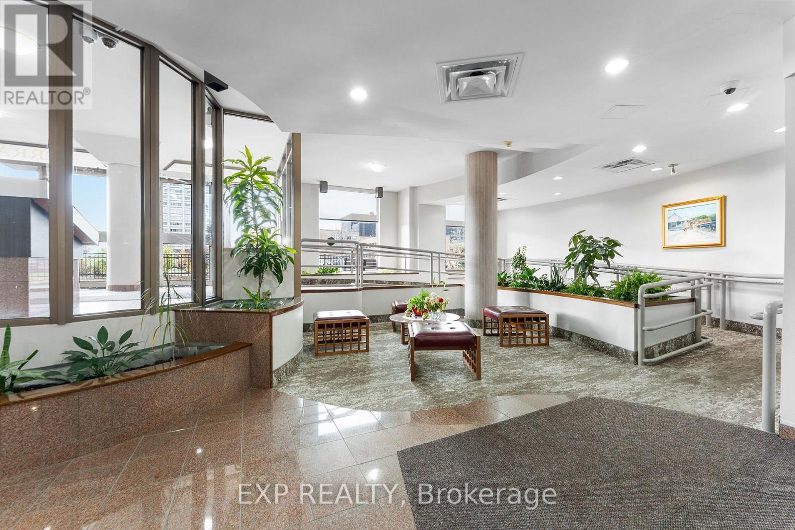 Ph10 - 215 Parkdale Avenue, Ottawa, Ontario  K1Y 4T8 - Photo 5 - X12526158