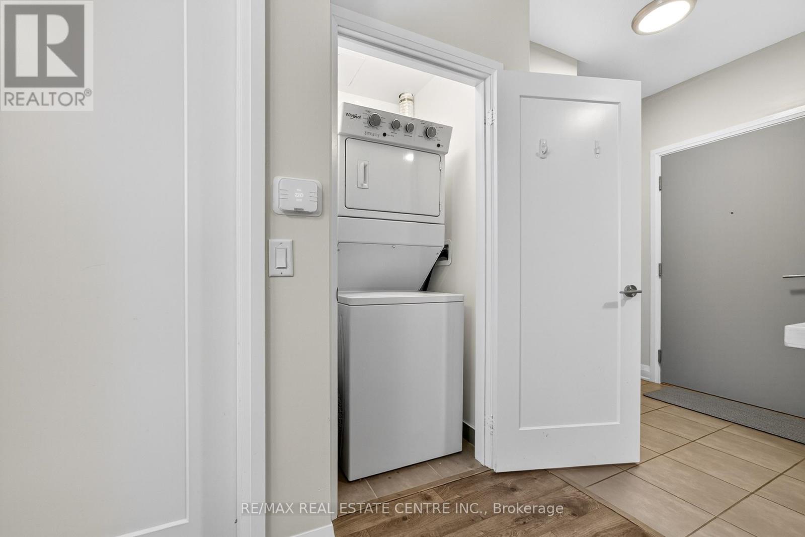 402 - 16 Concord Place, Grimsby, Ontario  L3M 0J1 - Photo 23 - X12526108