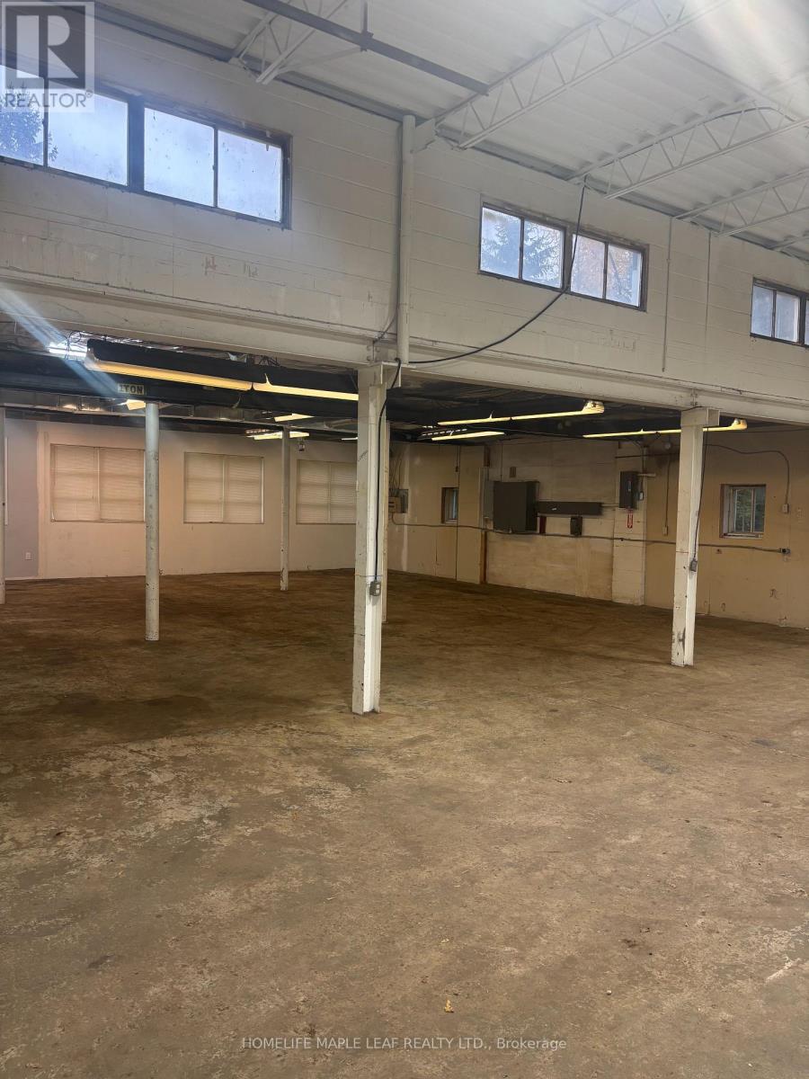 37 Beverly Street E, Brant, Ontario  N0E 1N0 - Photo 5 - X12526118