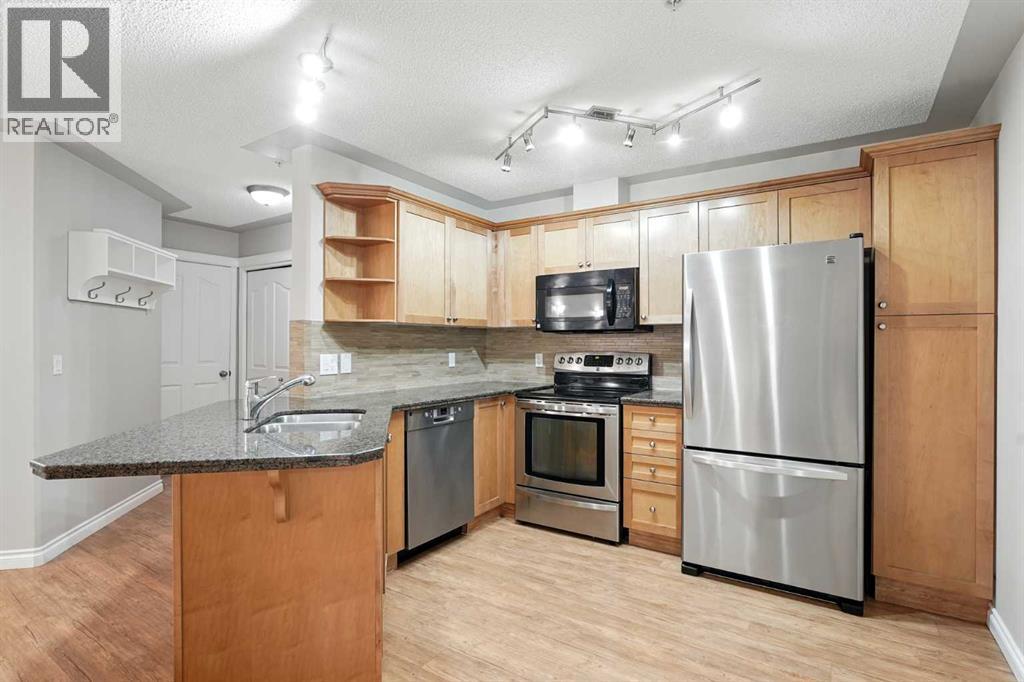 105, 345 Rocky Vista Park Nw, Calgary, Alberta  T3G 5K6 - Photo 9 - A2254175