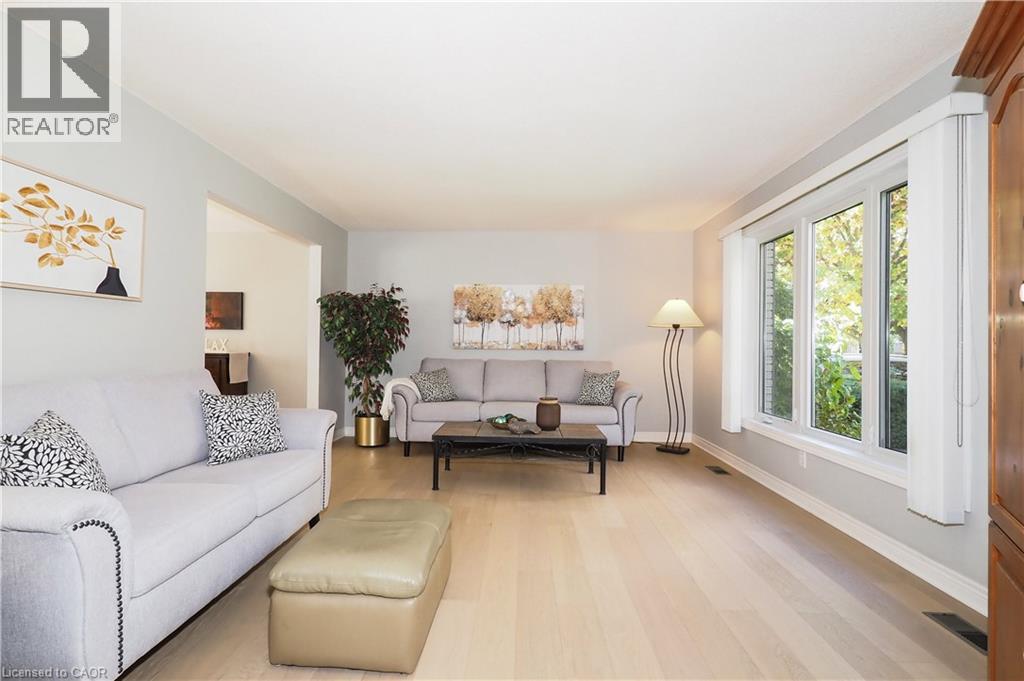 375 Crimson Drive, Waterloo, Ontario  N2K 2V2 - Photo 7 - 40780412