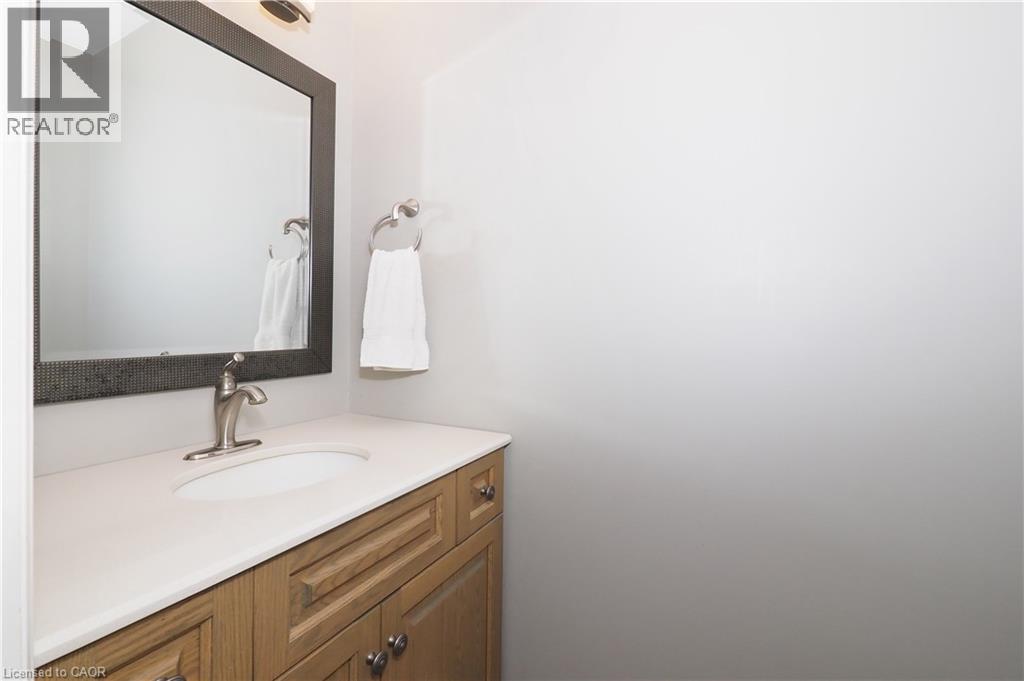 375 Crimson Drive, Waterloo, Ontario  N2K 2V2 - Photo 24 - 40780412