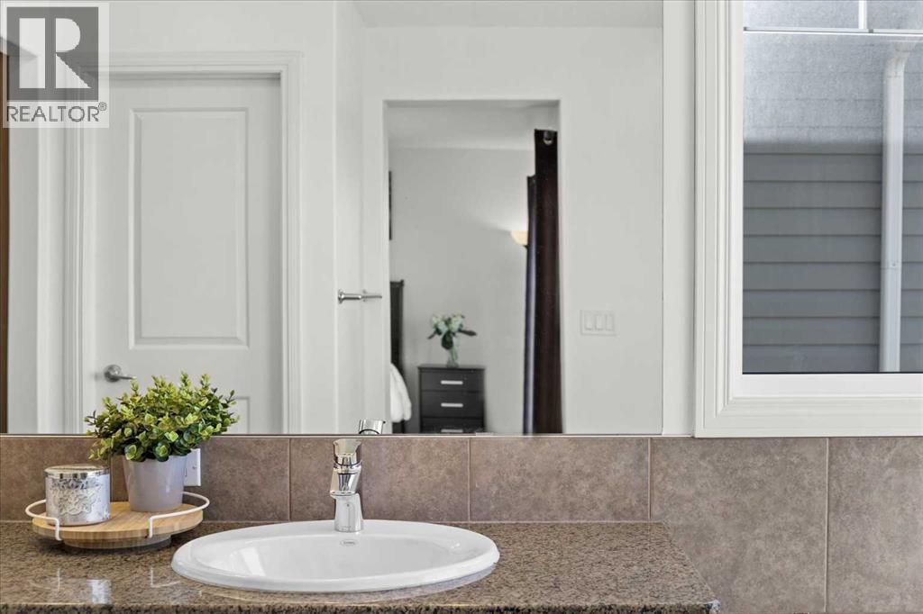 195 Hillcrest Circle Sw, Airdrie, Alberta  T4B 0Y6 - Photo 27 - A2259881