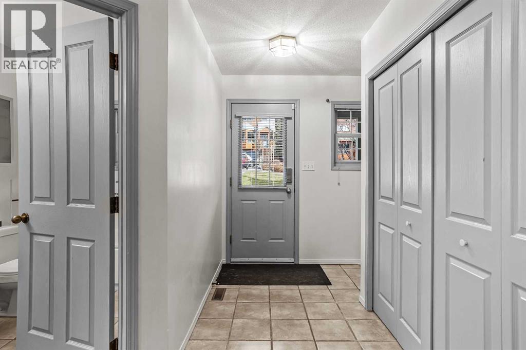 204 Benchlands Terrace, Canmore, Alberta  T1W 1G1 - Photo 12 - A2266624