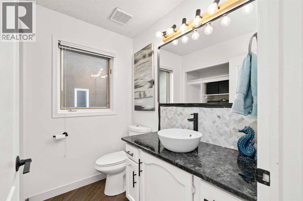 296 Lakeside Greens Crescent, Chestermere, Alberta  T1X 1C3 - Photo 15 - A2268702