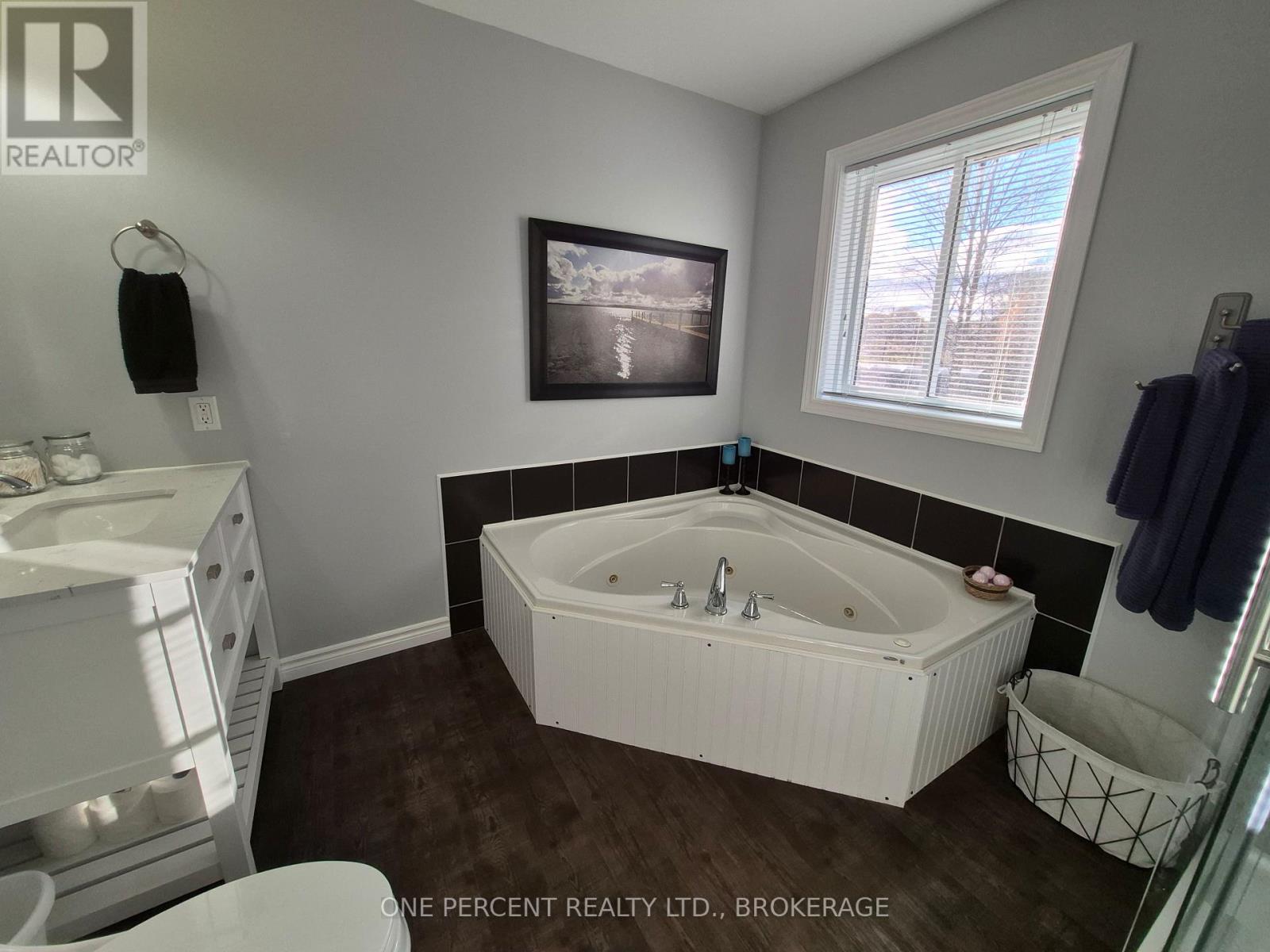 368 Troy Lake Road, Rideau Lakes, Ontario  K0G 1E0 - Photo 25 - X12526164