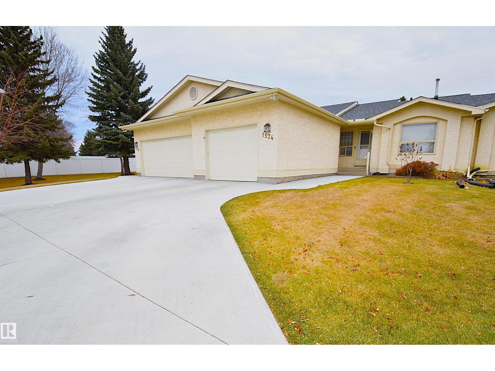 1574 54 ST NW, Edmonton, Alberta