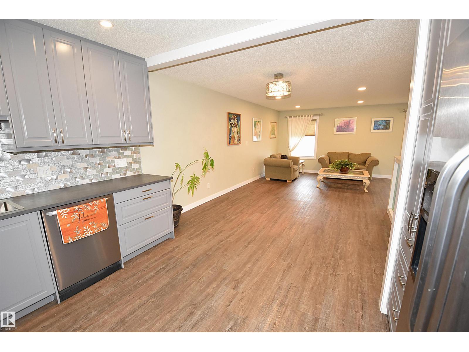 1574 54 St Nw, Edmonton, Alberta  T6L 6H4 - Photo 13 - E4465219