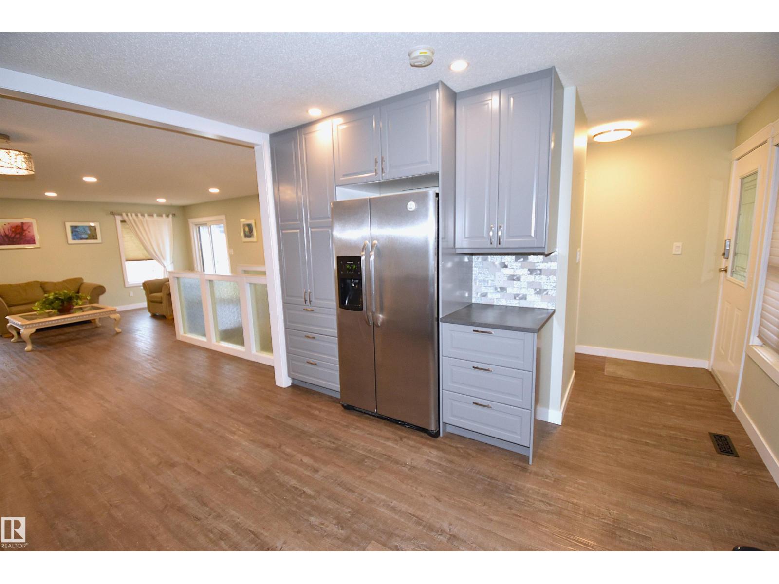 1574 54 St Nw, Edmonton, Alberta  T6L 6H4 - Photo 14 - E4465219