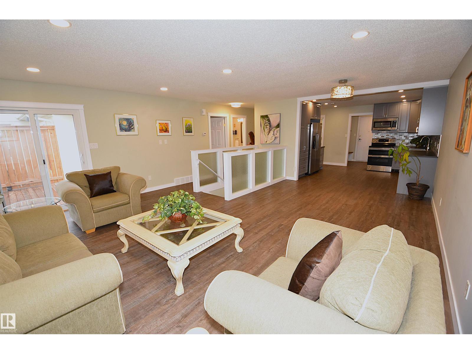 1574 54 St Nw, Edmonton, Alberta  T6L 6H4 - Photo 19 - E4465219