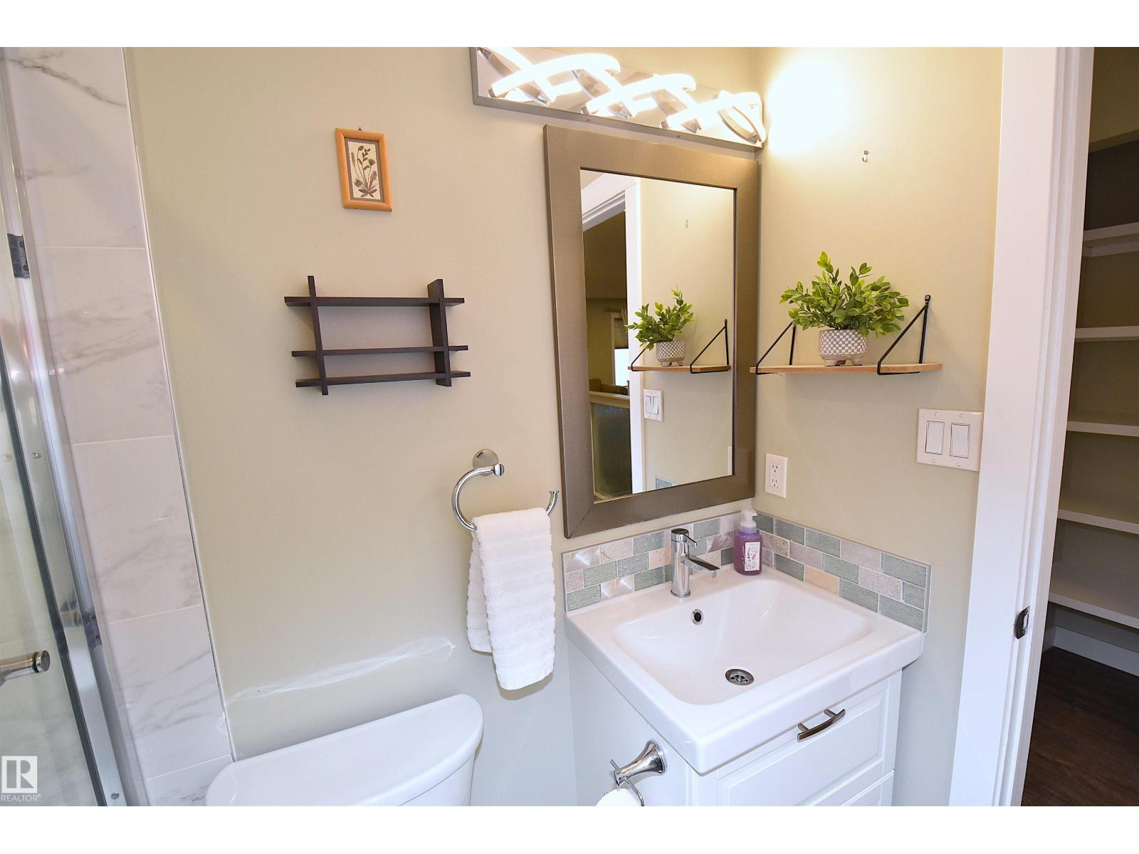 1574 54 St Nw, Edmonton, Alberta  T6L 6H4 - Photo 25 - E4465219