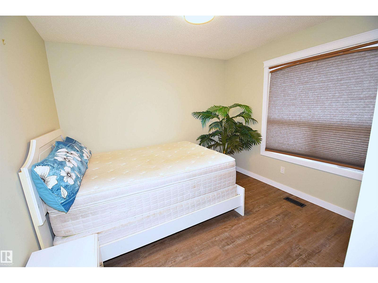 1574 54 St Nw, Edmonton, Alberta  T6L 6H4 - Photo 27 - E4465219