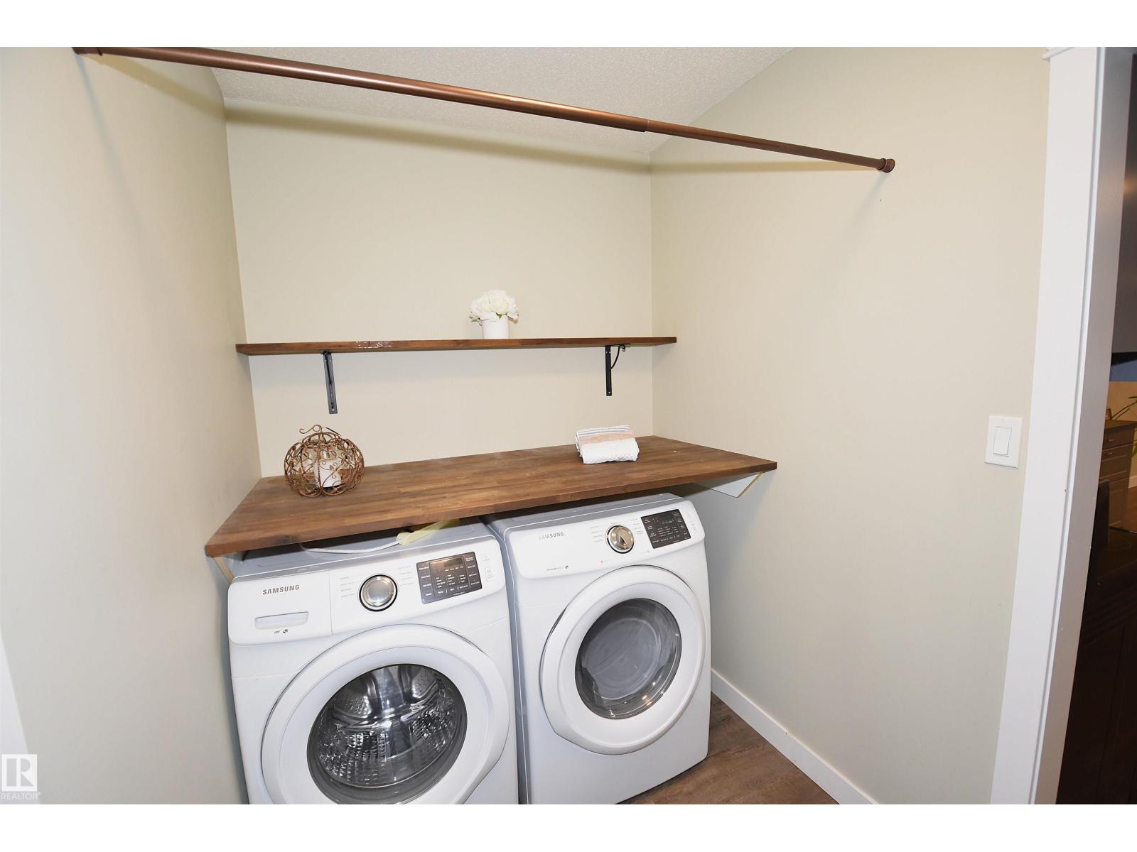 1574 54 St Nw, Edmonton, Alberta  T6L 6H4 - Photo 9 - E4465219