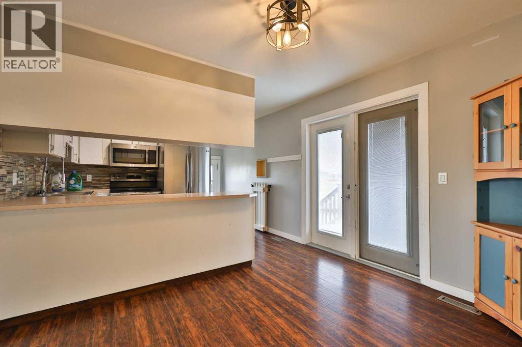 281 N 300 W, Raymond, Alberta  T0K 2S0 - Photo 10 - A2261381