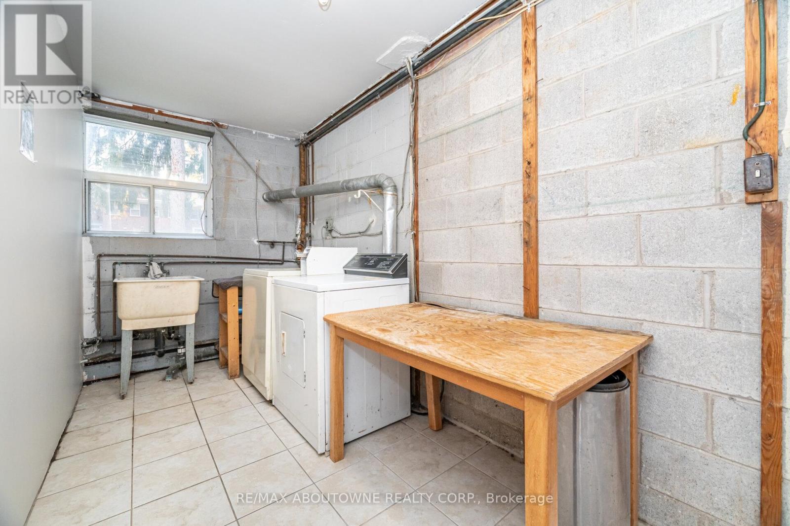 6 - 2138 Ghent Avenue, Burlington, Ontario  L7R 1Y3 - Photo 23 - W12524414