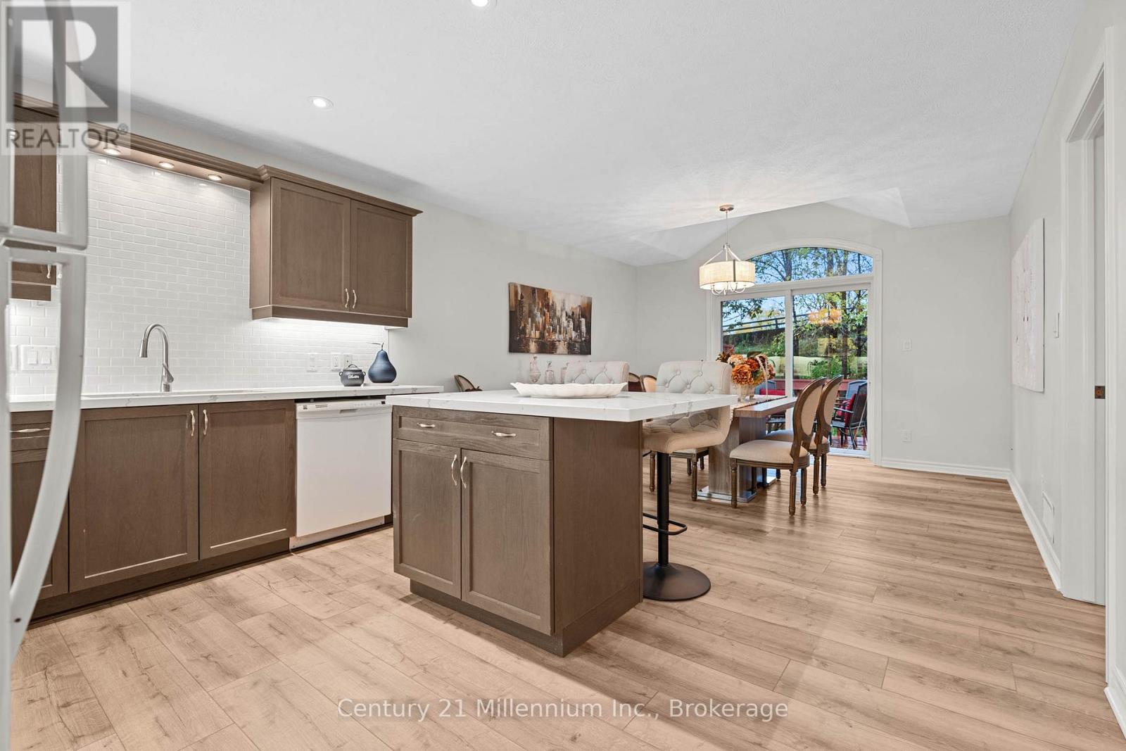 552 9th Street 'a' Street E, Owen Sound, Ontario N4K 0C4 - Photo 21 - X12526104