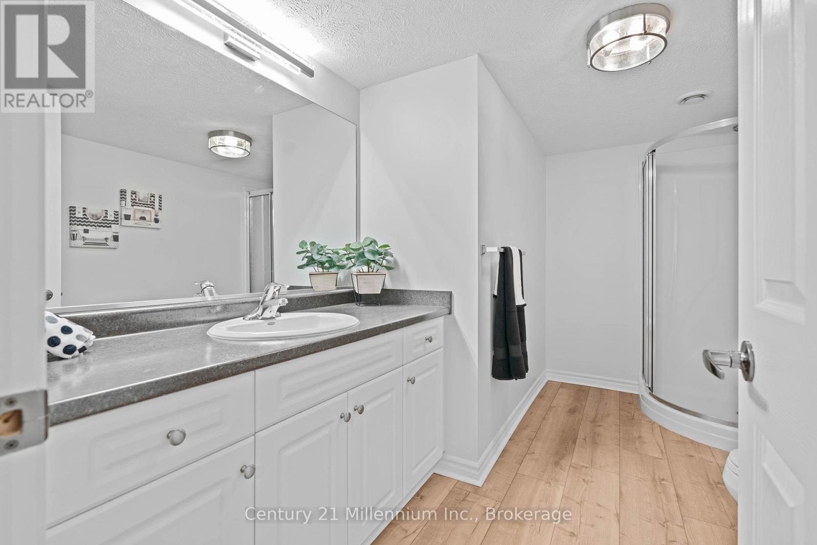 552 9th Street 'a' Street E, Owen Sound, Ontario N4K 0C4 - Photo 39 - X12526104