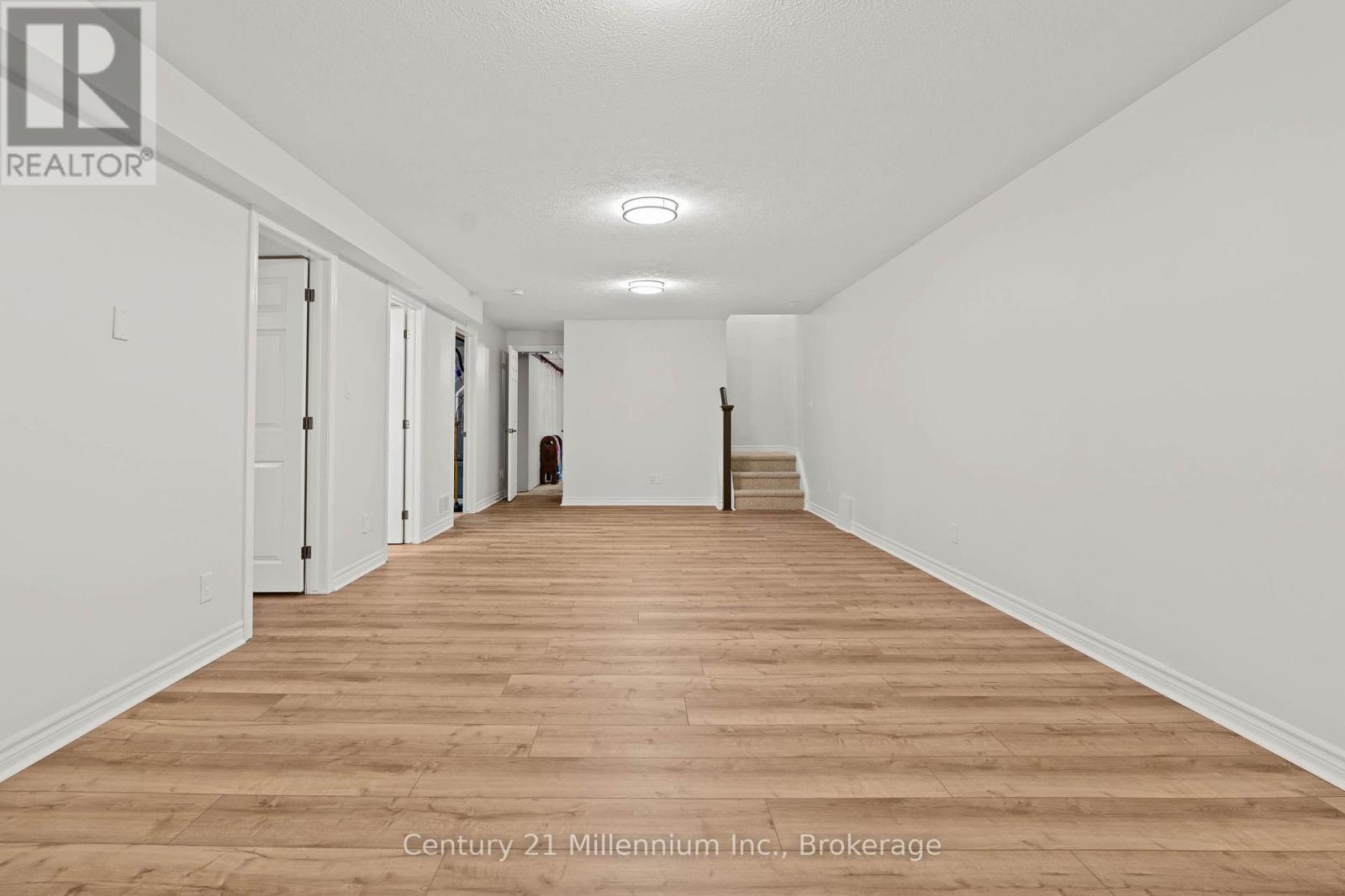 552 9th Street 'a' Street E, Owen Sound, Ontario N4K 0C4 - Photo 37 - X12526104