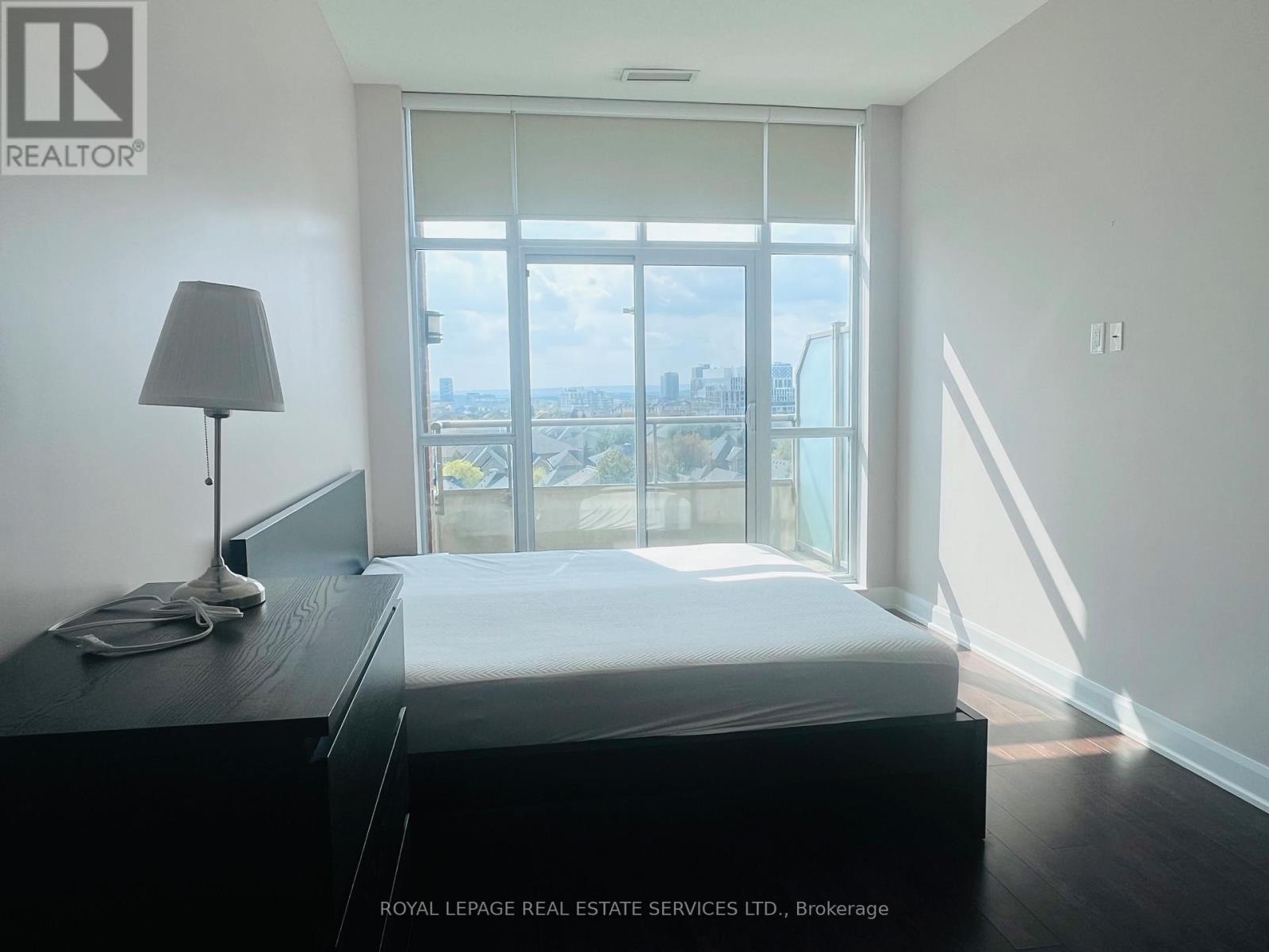 701 - 2470 Prince Michael Drive, Oakville, Ontario  L6H 0G9 - Photo 10 - W12423068