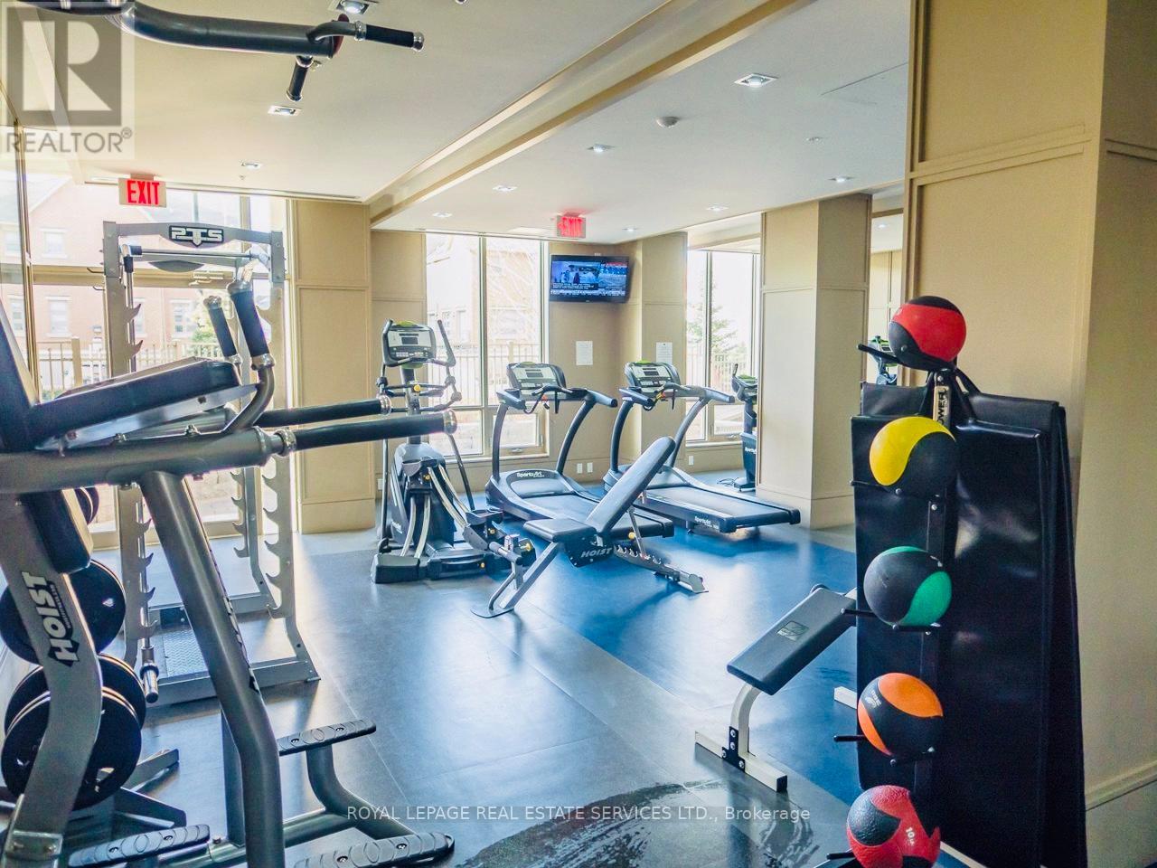 701 - 2470 Prince Michael Drive, Oakville, Ontario  L6H 0G9 - Photo 16 - W12423068