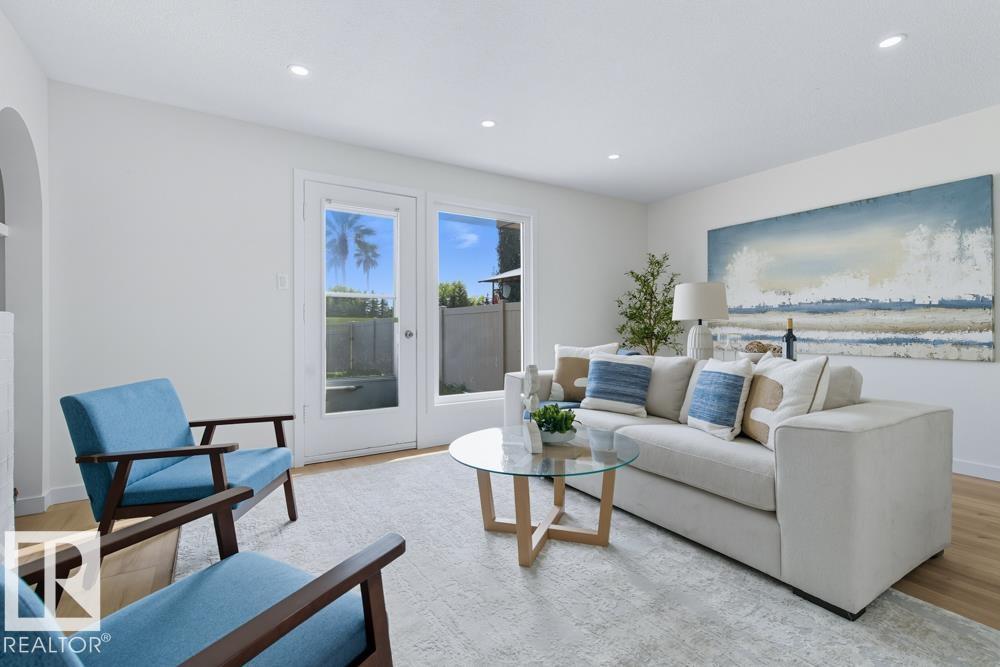 121 Abbottsfield Rd Nw, Edmonton, Alberta T5W 4S9 - Photo 9 - E4457015