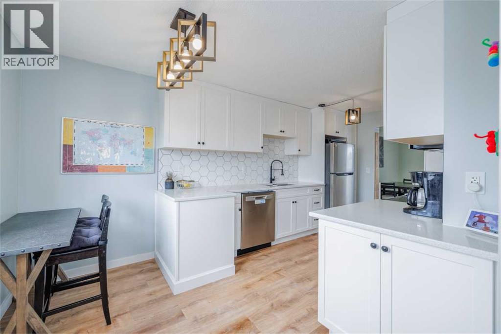 48 Aberdare Way Ne, Calgary, Alberta  T2A 6V5 - Photo 7 - A2252838