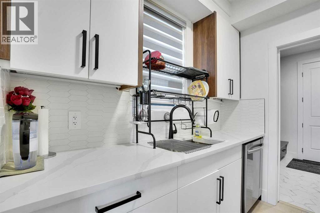 179 Kinniburgh Loop, Chestermere, Alberta  T1X 2S6 - Photo 10 - A2261678