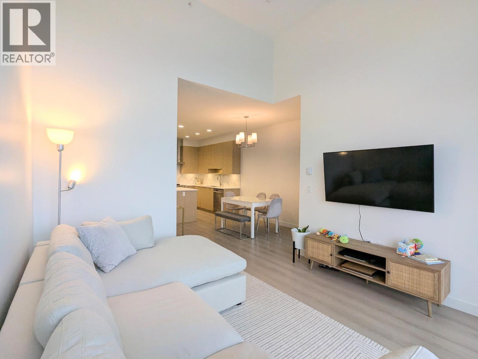 406 7799 17th Street, Burnaby, British Columbia  V3N 0J5 - Photo 2 - R3059076