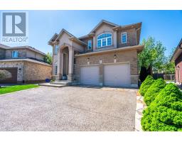24 EDGECROFT CRESCENT, Hamilton, Ontario