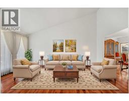 720 Parkvalley Road Se Parkland, Calgary, Ca