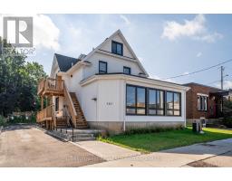 161 VICTORIA STREET S