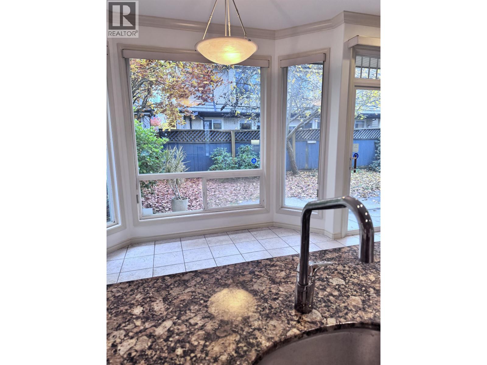 6893 Barnard Drive, Richmond, British Columbia  V7C 5T5 - Photo 8 - R3065932