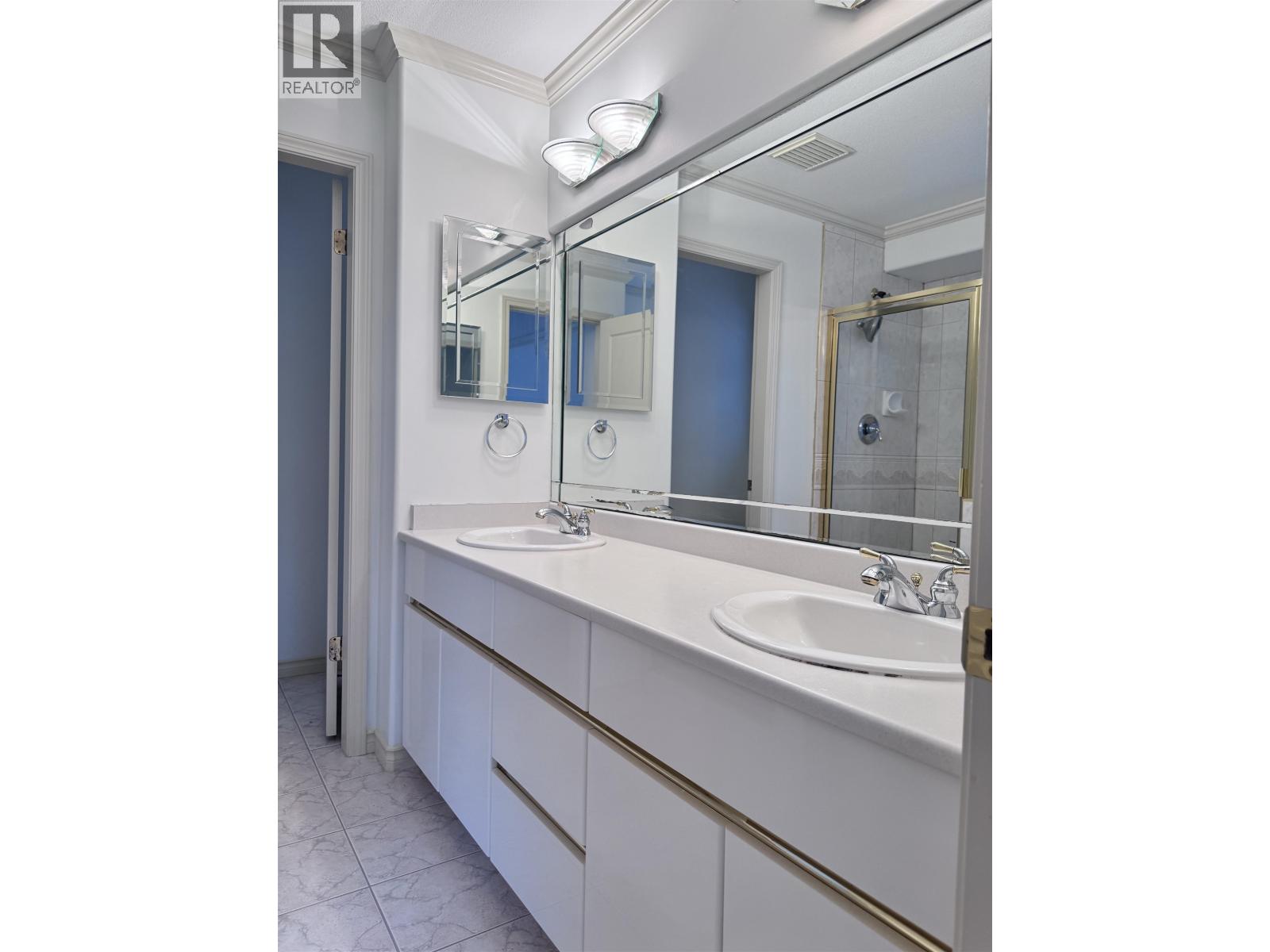 6893 Barnard Drive, Richmond, British Columbia  V7C 5T5 - Photo 9 - R3065932