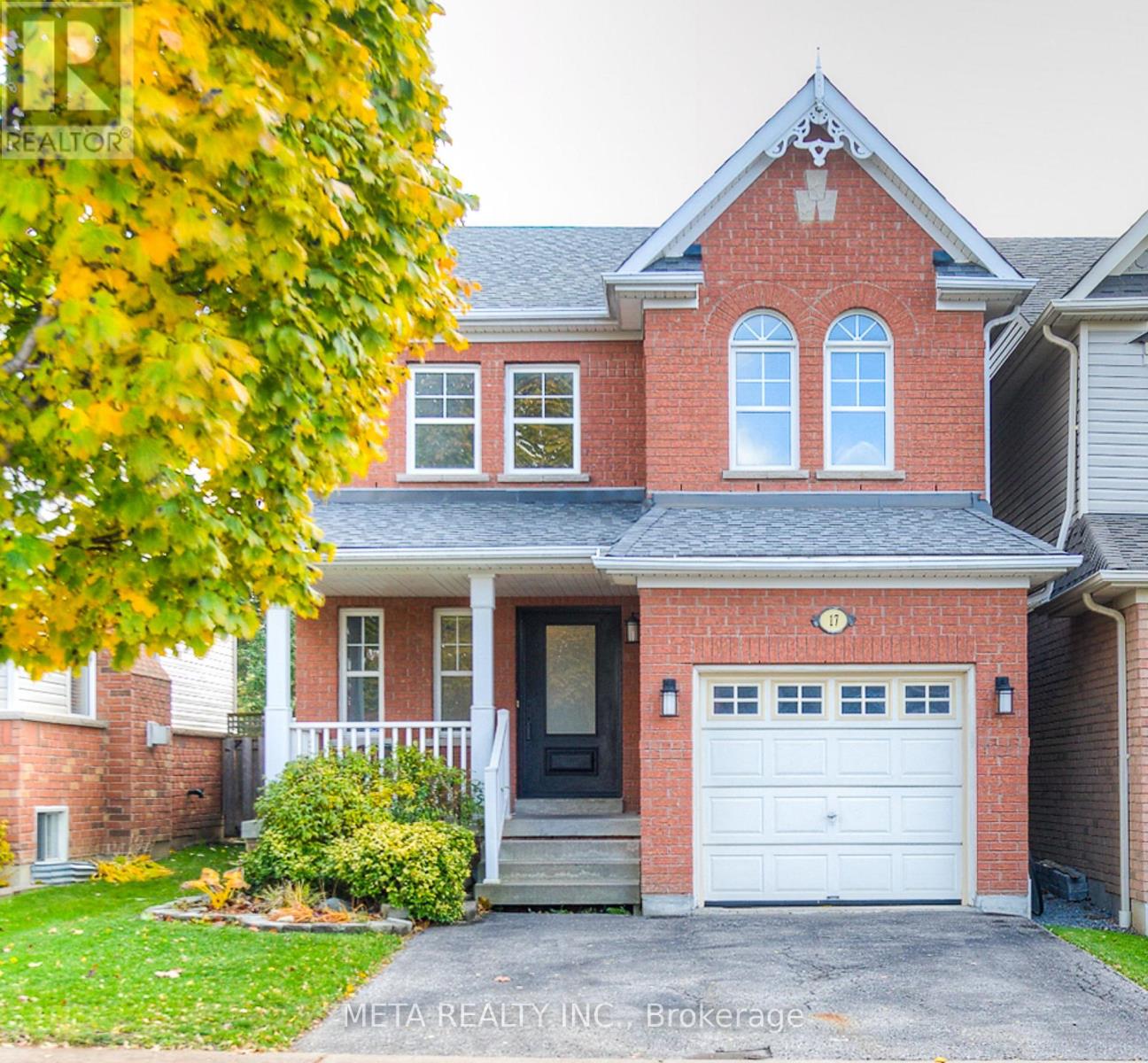 17 BROWNRIDGE PLACE, Whitby, Ontario