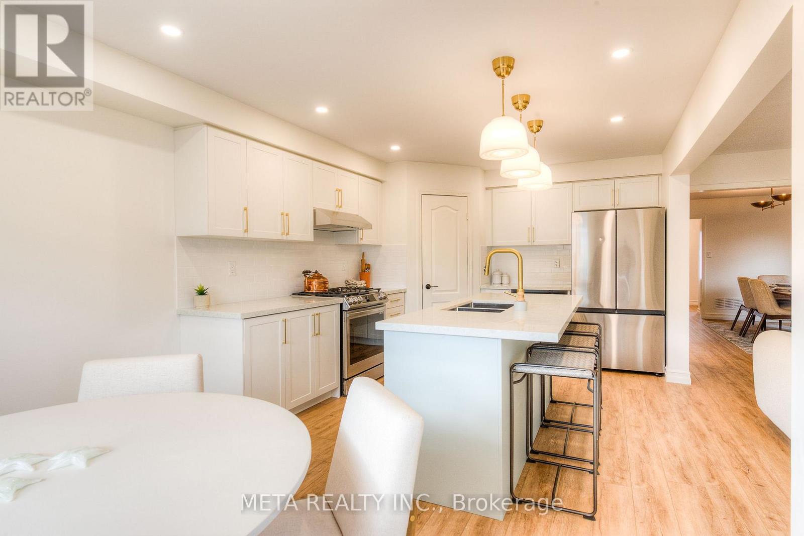 17 Brownridge Place, Whitby, Ontario  L1P 1W3 - Photo 17 - E12526196