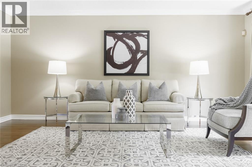 19 Honeysuckle Crescent, Ancaster, Ontario L9K 1A9 - Photo 7 - 40785534