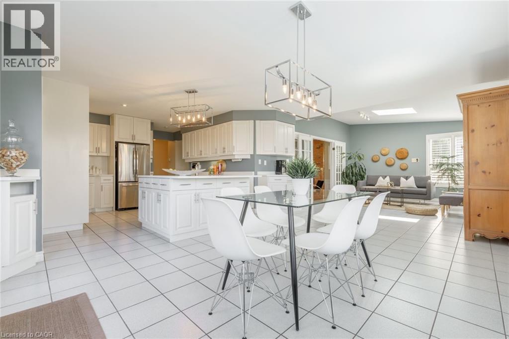 19 Honeysuckle Crescent, Ancaster, Ontario  L9K 1A9 - Photo 10 - 40773535