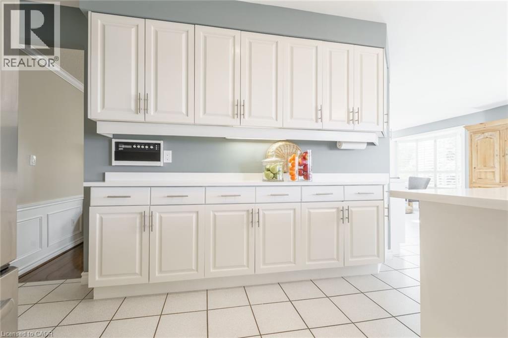 19 Honeysuckle Crescent, Ancaster, Ontario  L9K 1A9 - Photo 12 - 40773535