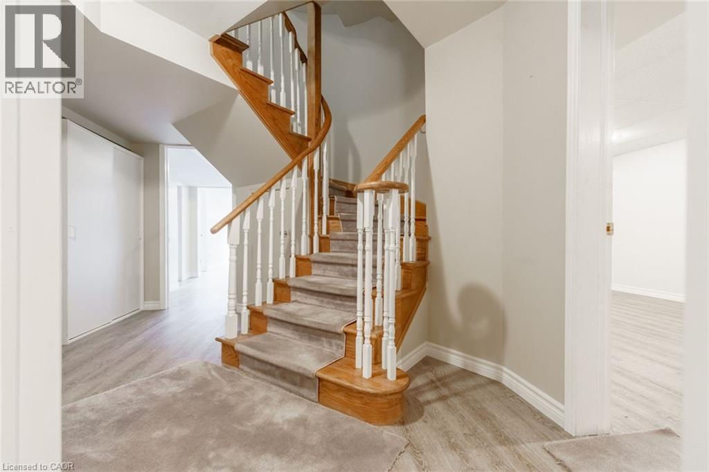 19 Honeysuckle Crescent, Ancaster, Ontario  L9K 1A9 - Photo 33 - 40773535