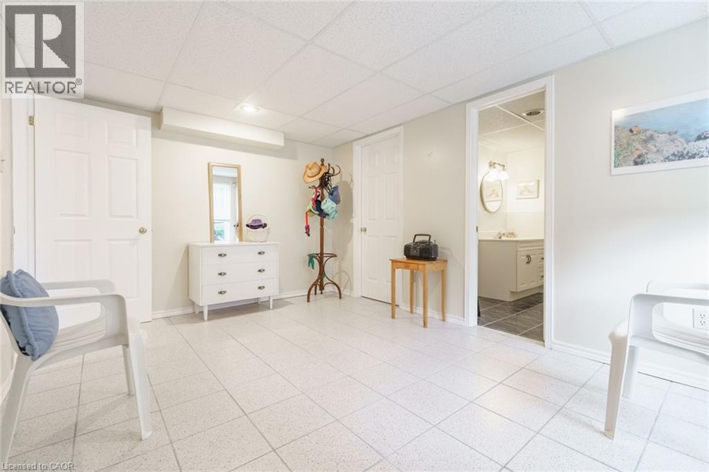 19 Honeysuckle Crescent, Ancaster, Ontario  L9K 1A9 - Photo 35 - 40773535