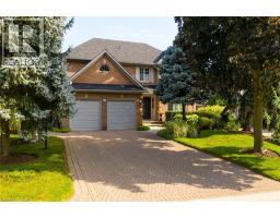 19 HONEYSUCKLE Crescent, Ancaster, Ontario